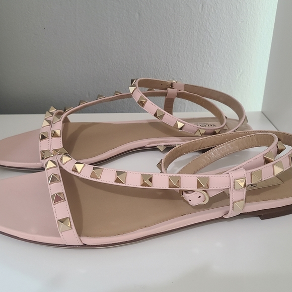 Valentino Rockstud sandals Size 8.5 - Picture 2 of 4